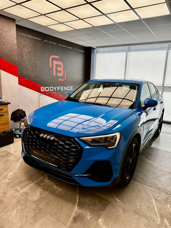 Déchromage complet sur cet Audi Q3 à Montpellier, Hérault 