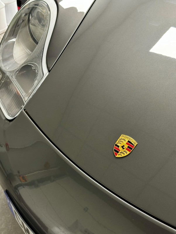 Polissage et traitement céramique sur cette Porsche 996 Carrera 4