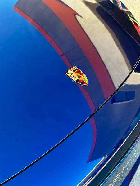 Porsche 911 992 Carrera 4s capot avant montpellier