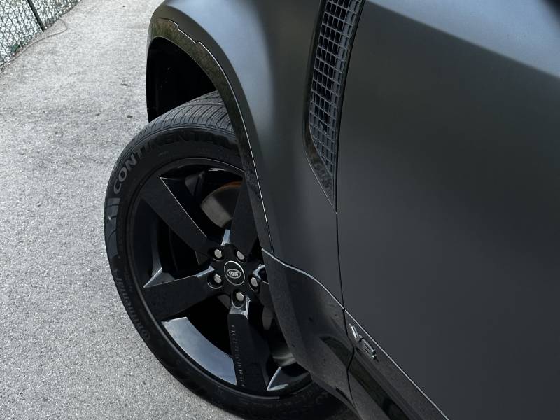 Film de protection PPF intégral sur ce Land Rover Defender 90 à Montpellier (Hérault)