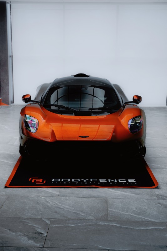 Film de Protection PPF sur cette Aston Martin Valhalla à Montpellier et alentours