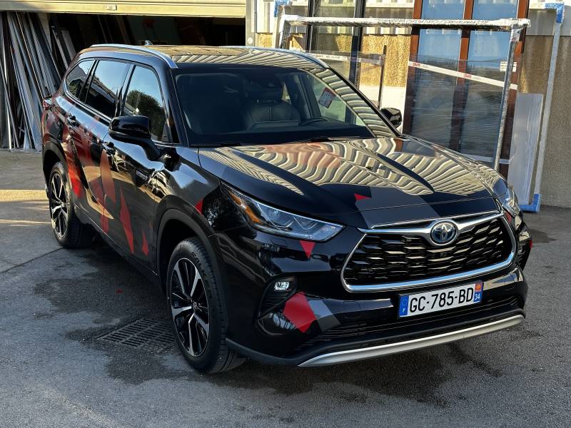 Covering personnalisé sur ce Toyota Highlander à Montpellier (Hérault)