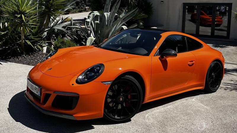 Covering intégral Orange Urbain sur cette Porsche 911 (991.2) Carrera GTS à Montpellier (Hérault)