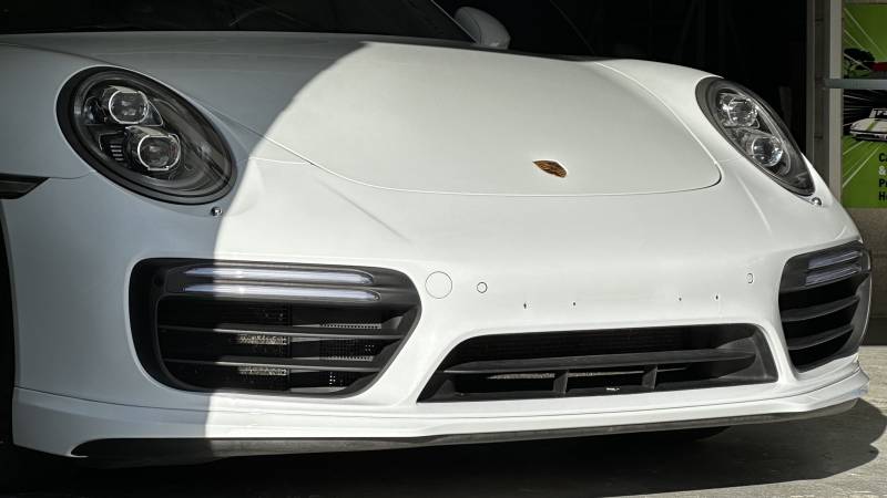 Film de protection PPF intégral sur cette Porsche 911 (991.2) Turbo S à Montpellier (Hérault)