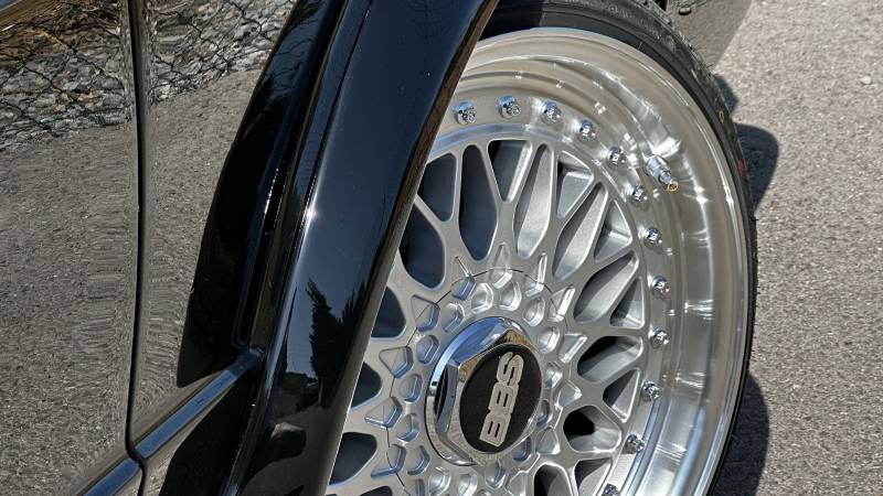 Traitement céramique Gtechniq sur cette Volkswagen Golf Mk1 Cabriolet à Montpellier (Hérault)